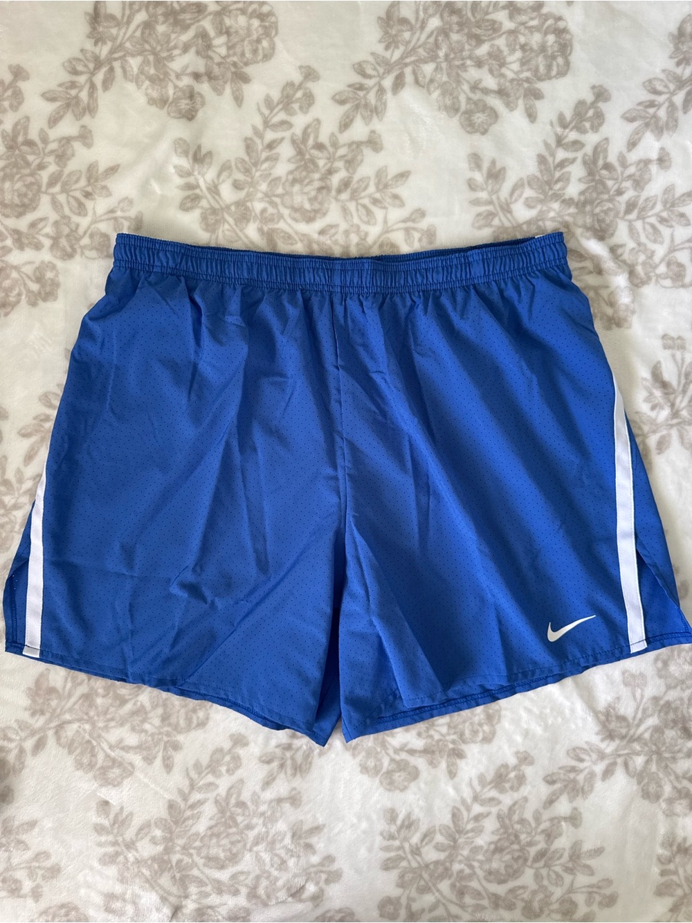 NEW Nike Men’s Blue Athletic Running Shorts with White Stripe Dri-Fit